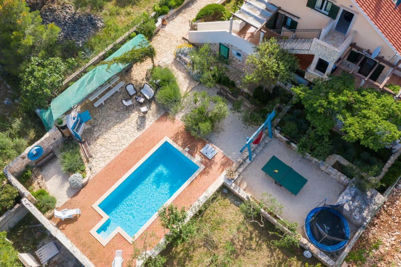 Apartments Dalmatinska Kuca Milna  Dış mekan fotoğraf